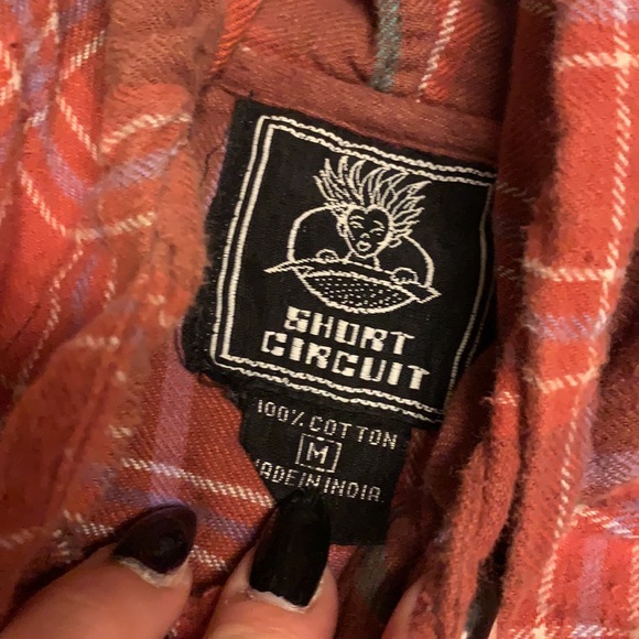 90’s Short Circuit Burnt Hoodie Flannel - Picture 4 of 6